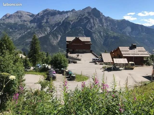 Апартаменты Le Hameau Des Ecrins Пюи-Сен-Венсан Экстерьер фото